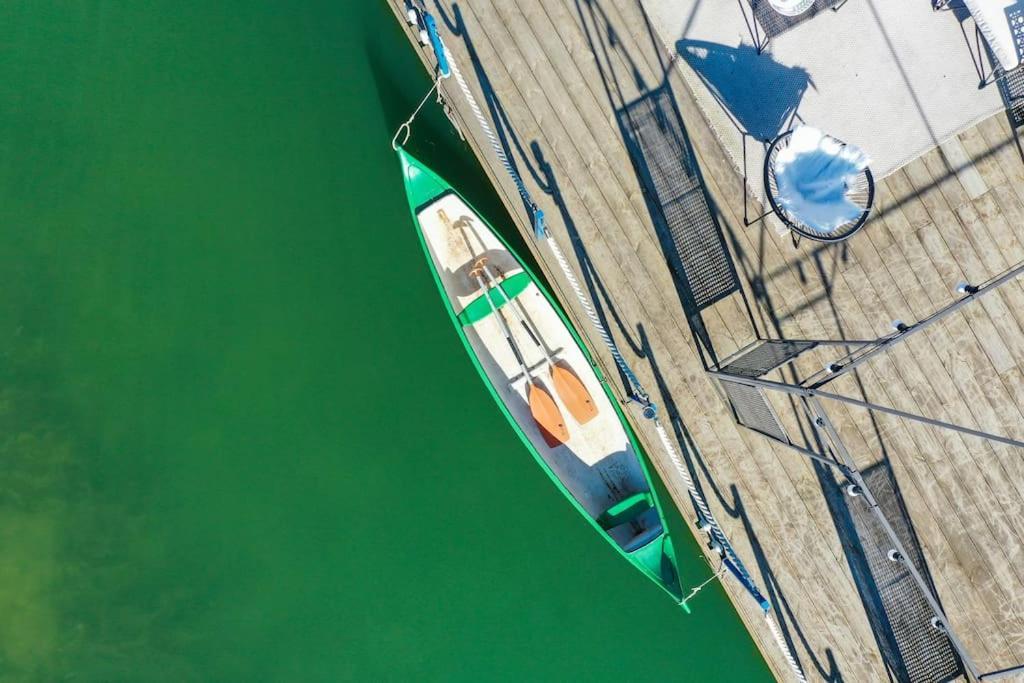 Ocarujuci Houseboat Na Dunaji Bratysława Zewnętrze zdjęcie